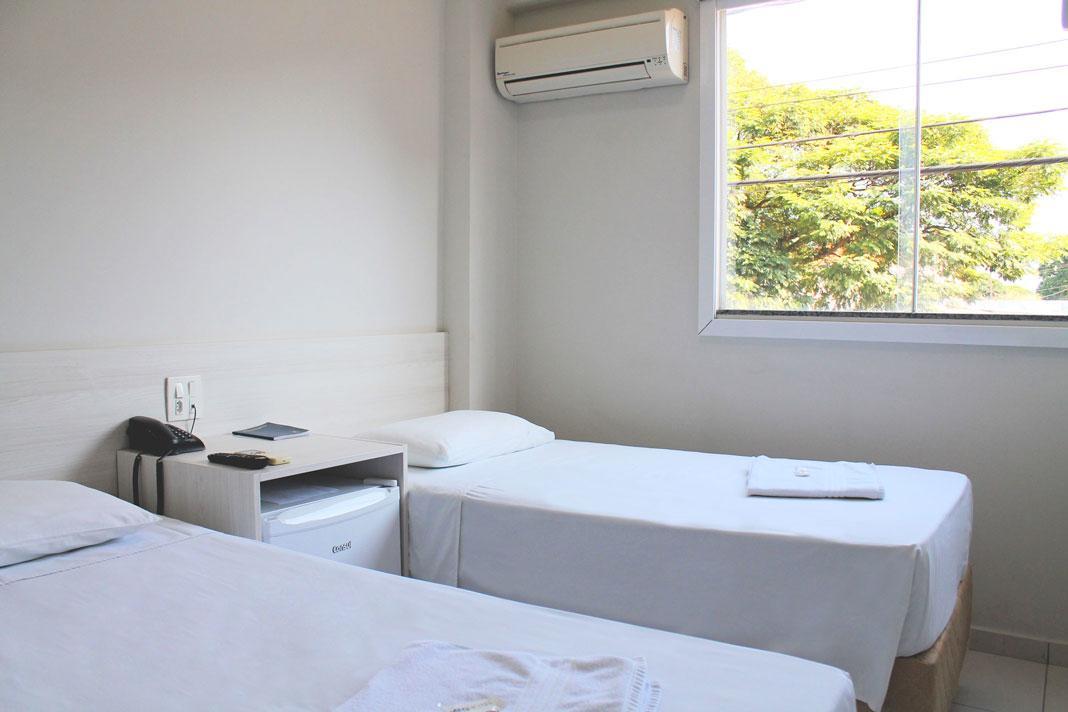 Mfg Hotel Cianorte Kültér fotó