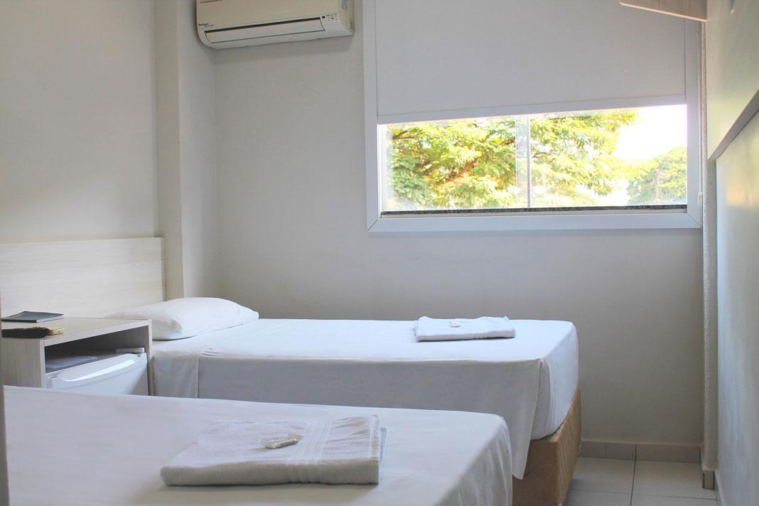 Mfg Hotel Cianorte Kültér fotó